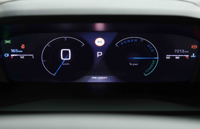 PEUGEOT_PEUGEOT_2008_2652247_15.jpg