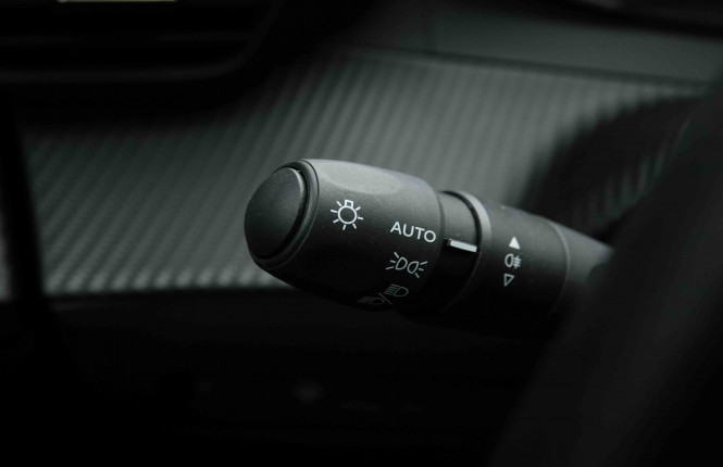 PEUGEOT_PEUGEOT_2008_2652247_16.jpg