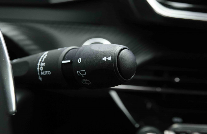 PEUGEOT_PEUGEOT_2008_2652247_17.jpg