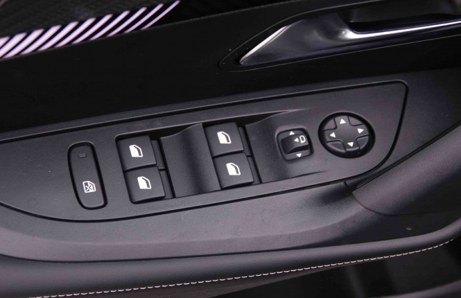 PEUGEOT_PEUGEOT_2008_2652462_20.jpg