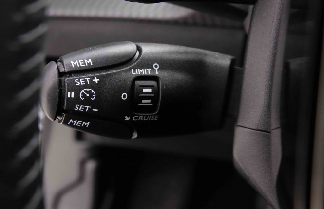 PEUGEOT_PEUGEOT_2008_2652820_44.jpg PEUGEOT_PEUGEOT_2008_2652820_44.jpg