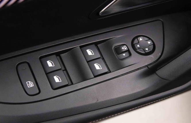 PEUGEOT_PEUGEOT_2008_2652820_47.jpg PEUGEOT_PEUGEOT_2008_2652820_47.jpg