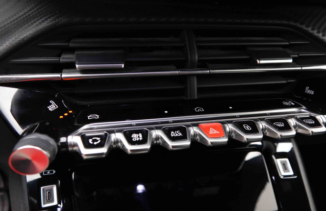 PEUGEOT_PEUGEOT_2008_2652820_63.jpg PEUGEOT_PEUGEOT_2008_2652820_63.jpg