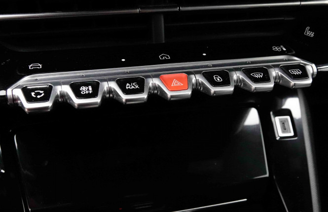 PEUGEOT_PEUGEOT_2008_2652825_41.jpg