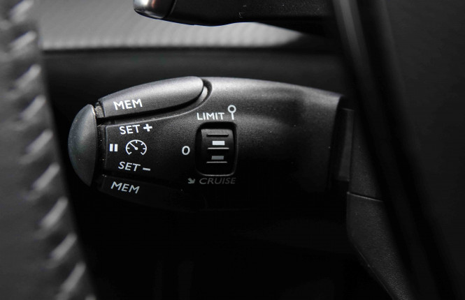 PEUGEOT_PEUGEOT_2008_2652827_73.jpg PEUGEOT_PEUGEOT_2008_2652827_73.jpg