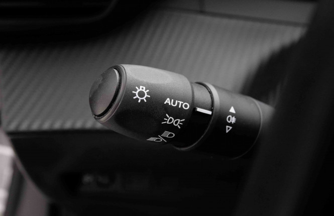 PEUGEOT_PEUGEOT_2008_2653085_15.jpg PEUGEOT_PEUGEOT_2008_2653085_15.jpg