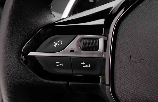 PEUGEOT_PEUGEOT_2008_2653085_18.jpg PEUGEOT_PEUGEOT_2008_2653085_18.jpg