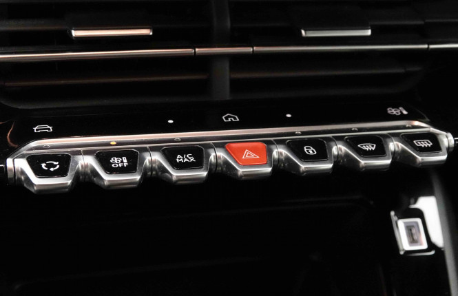 PEUGEOT_PEUGEOT_2008_2653094_13.jpg
