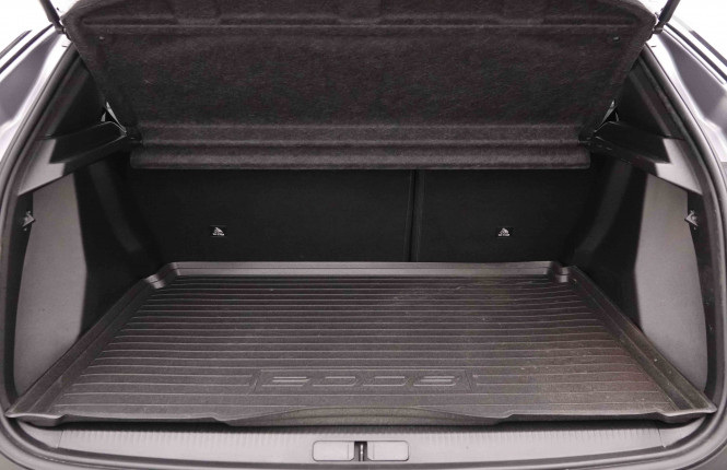 PEUGEOT_PEUGEOT_2008_2653121_5.jpg