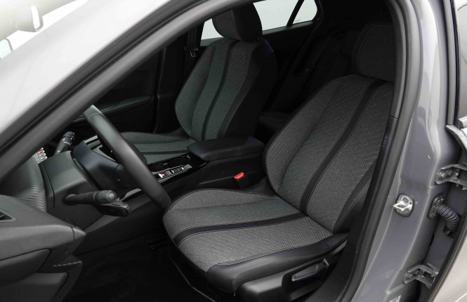 PEUGEOT_PEUGEOT_2008_2653454_6.jpg