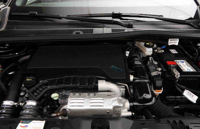 PEUGEOT_PEUGEOT_2008_2653819_21.jpg
