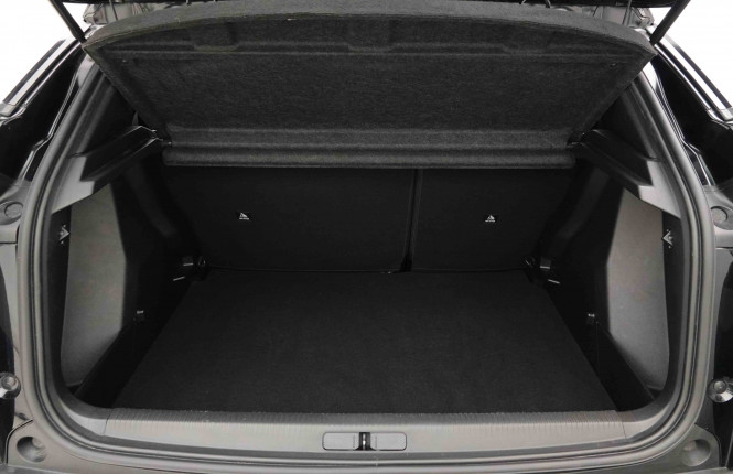 PEUGEOT_PEUGEOT_2008_2653819_5.jpg