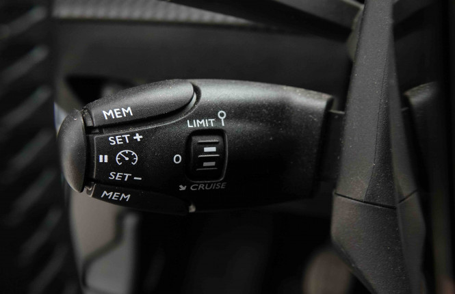 PEUGEOT_PEUGEOT_2008_2653821_16.jpg
