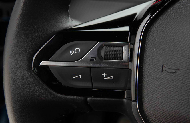 PEUGEOT_PEUGEOT_2008_2653821_17.jpg