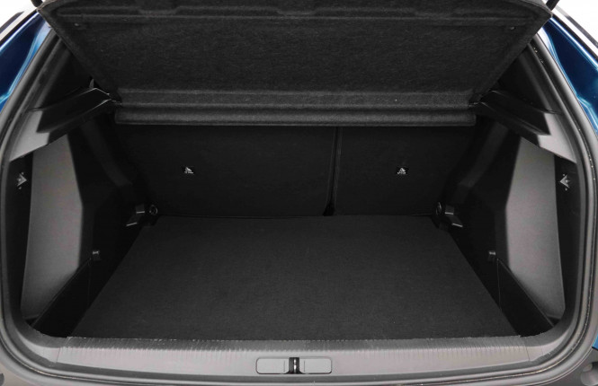 PEUGEOT_PEUGEOT_2008_2653821_5.jpg