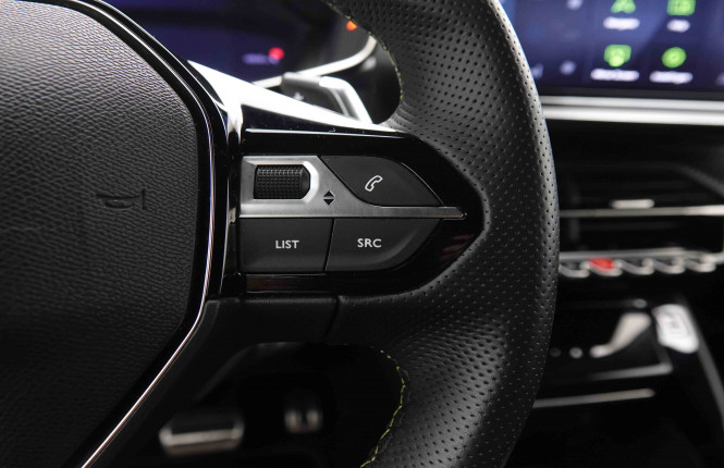 PEUGEOT_PEUGEOT_2008_2654727_52.jpg