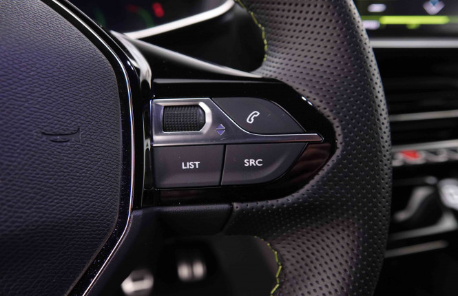 PEUGEOT_PEUGEOT_208_2546922_19.jpg