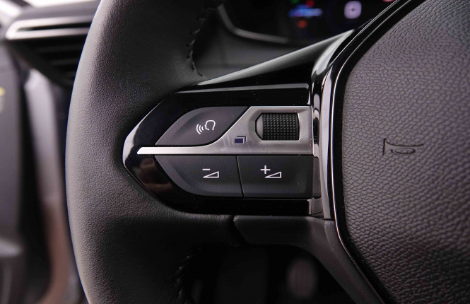 PEUGEOT_PEUGEOT_208_2548504_17.jpg