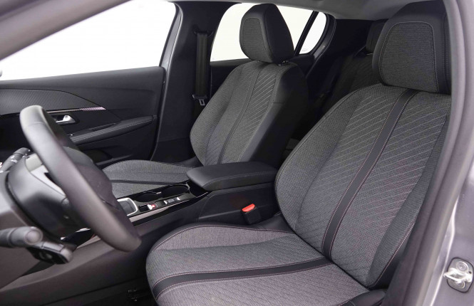 PEUGEOT_PEUGEOT_208_2548504_6.jpg