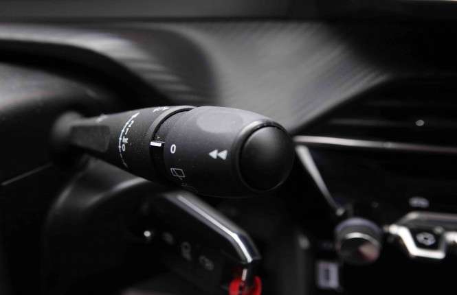 PEUGEOT_PEUGEOT_208_2550355_16.jpg PEUGEOT_PEUGEOT_208_2550355_16.jpg