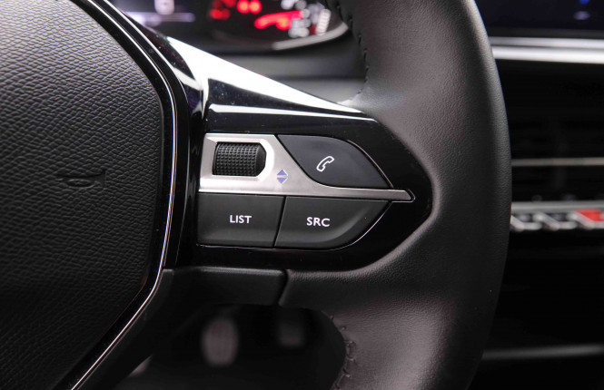 PEUGEOT_PEUGEOT_208_2550355_18.jpg PEUGEOT_PEUGEOT_208_2550355_18.jpg