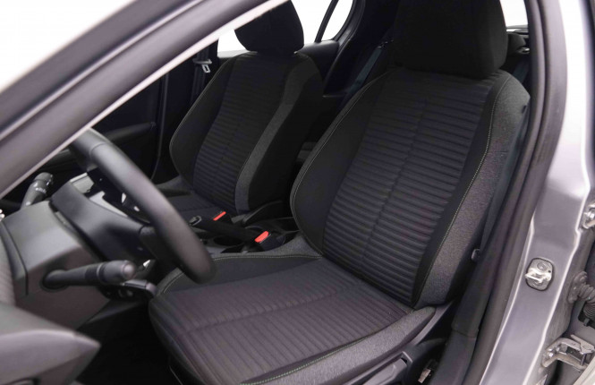 PEUGEOT_PEUGEOT_208_2550355_6.jpg PEUGEOT_PEUGEOT_208_2550355_6.jpg