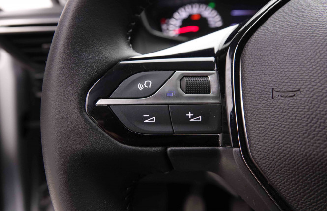 PEUGEOT_PEUGEOT_208_2550356_17.jpg PEUGEOT_PEUGEOT_208_2550356_17.jpg