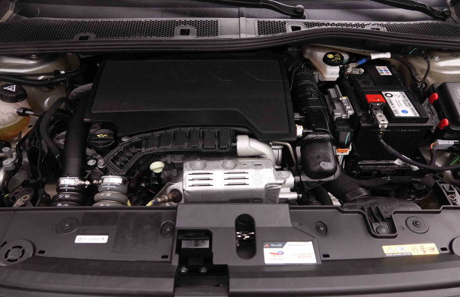 PEUGEOT_PEUGEOT_208_2550356_21.jpg PEUGEOT_PEUGEOT_208_2550356_21.jpg