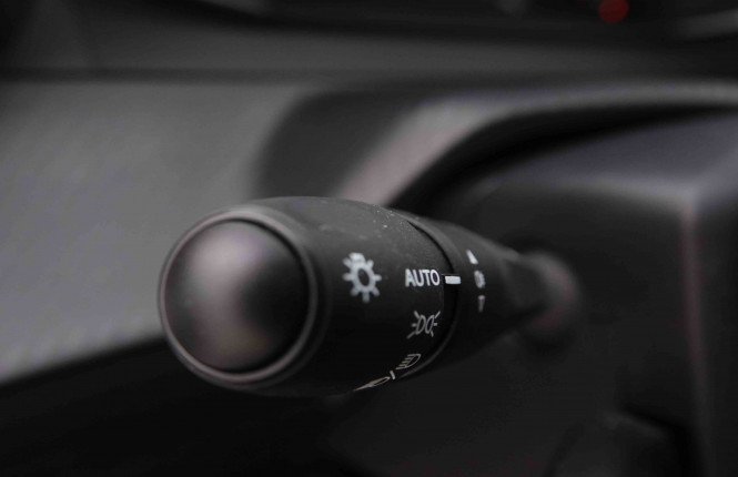 PEUGEOT_PEUGEOT_208_2550357_15.jpg PEUGEOT_PEUGEOT_208_2550357_15.jpg