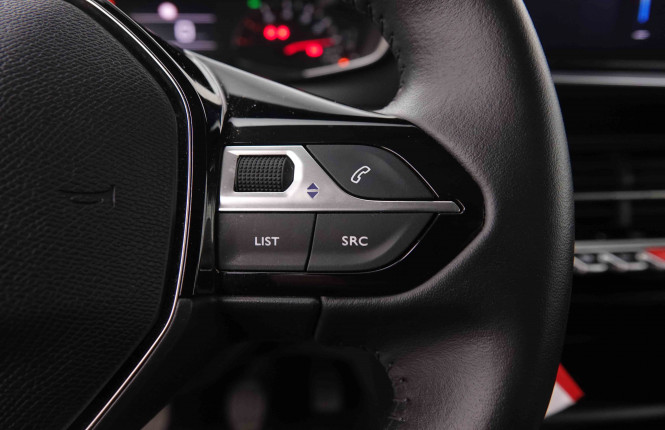 PEUGEOT_PEUGEOT_208_2550357_18.jpg PEUGEOT_PEUGEOT_208_2550357_18.jpg