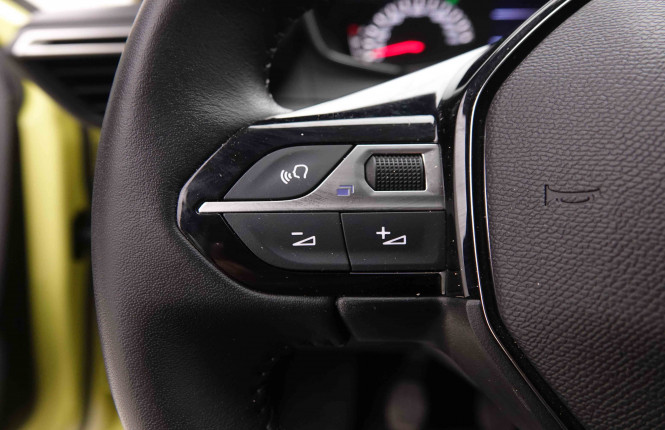 PEUGEOT_PEUGEOT_208_2550362_17.jpg