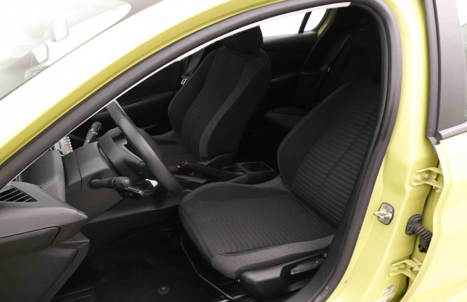 PEUGEOT_PEUGEOT_208_2550365_6.jpg