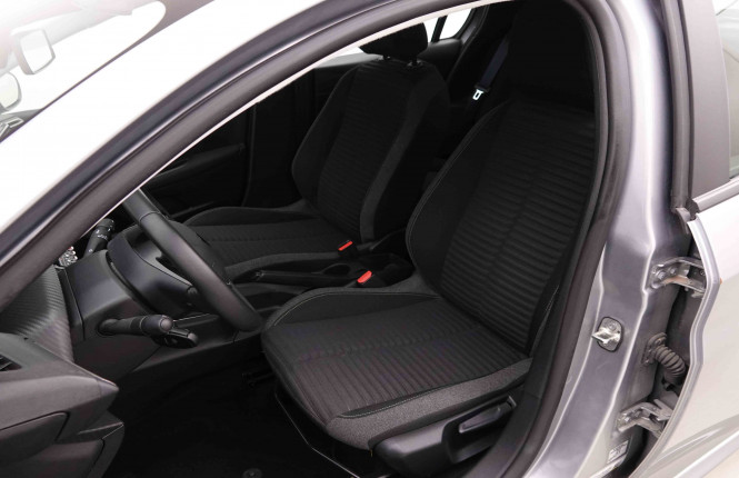 PEUGEOT_PEUGEOT_208_2550368_6.jpg