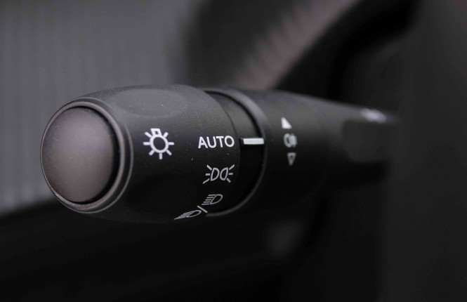 PEUGEOT_PEUGEOT_208_2550373_13.jpg PEUGEOT_PEUGEOT_208_2550373_13.jpg