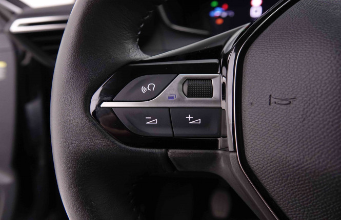 PEUGEOT_PEUGEOT_208_2550377_16.jpg