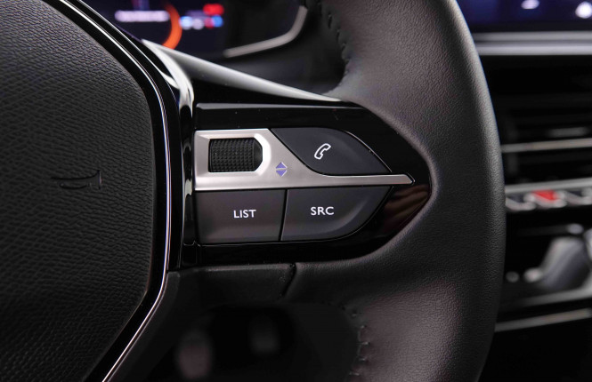 PEUGEOT_PEUGEOT_208_2550377_17.jpg
