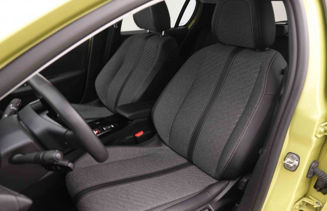 PEUGEOT_PEUGEOT_208_2550378_6.jpg