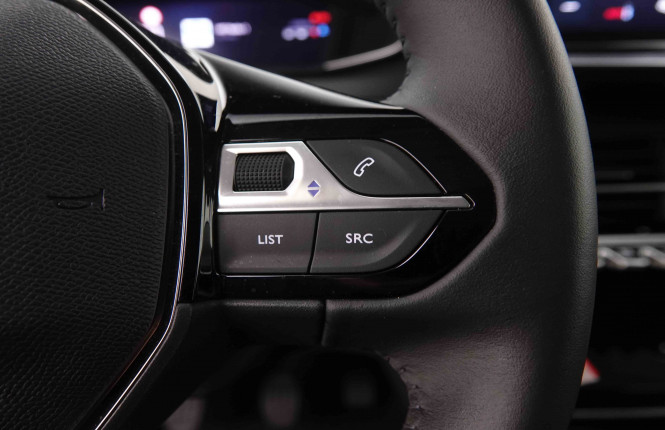 PEUGEOT_PEUGEOT_208_2550379_19.jpg