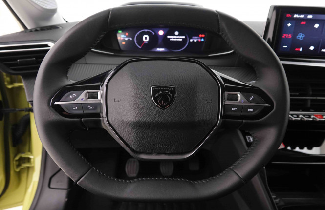 PEUGEOT_PEUGEOT_208_2550379_8.jpg