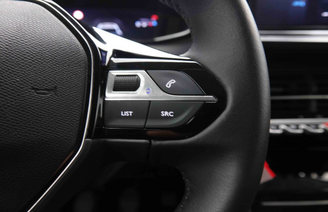PEUGEOT_PEUGEOT_208_2550384_18.jpg PEUGEOT_PEUGEOT_208_2550384_18.jpg