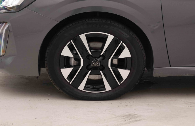 PEUGEOT_PEUGEOT_208_2550384_20.jpg PEUGEOT_PEUGEOT_208_2550384_20.jpg