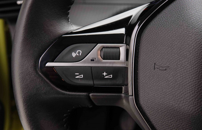 PEUGEOT_PEUGEOT_208_2550385_18.jpg PEUGEOT_PEUGEOT_208_2550385_18.jpg