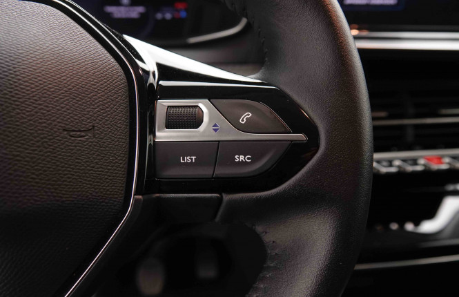 PEUGEOT_PEUGEOT_208_2550386_18.jpg PEUGEOT_PEUGEOT_208_2550386_18.jpg