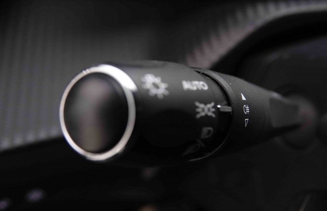 PEUGEOT_PEUGEOT_208_2550756_16.jpg PEUGEOT_PEUGEOT_208_2550756_16.jpg