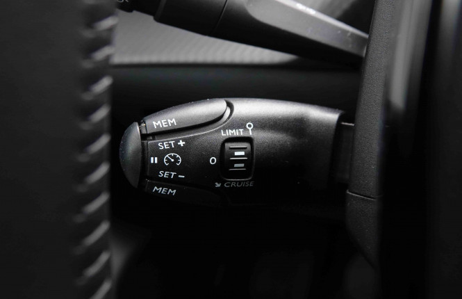 PEUGEOT_PEUGEOT_208_2551446_16.jpg PEUGEOT_PEUGEOT_208_2551446_16.jpg