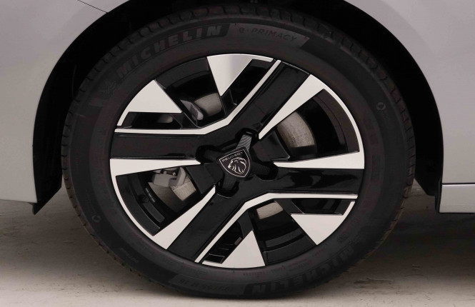 PEUGEOT_PEUGEOT_208_2652499_21.jpg