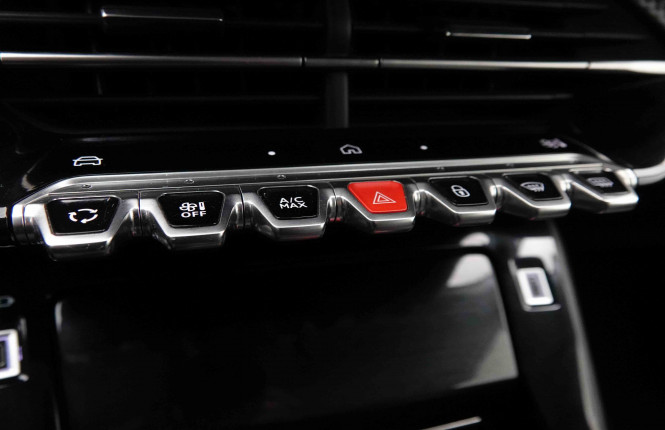 PEUGEOT_PEUGEOT_208_2652596_14.jpg PEUGEOT_PEUGEOT_208_2652596_14.jpg