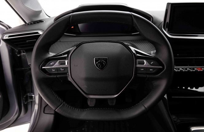 PEUGEOT_PEUGEOT_208_2652614_8.jpg