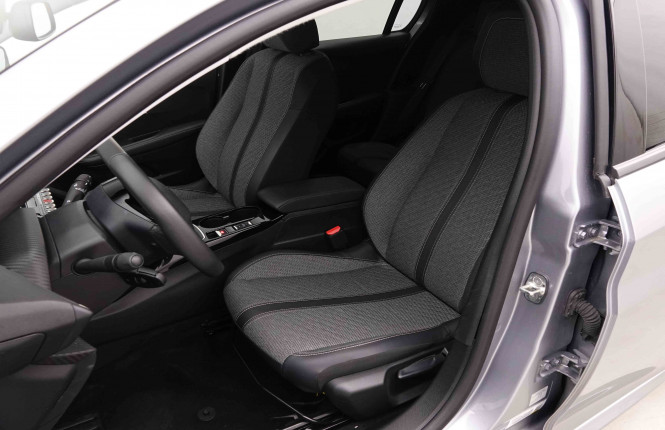 PEUGEOT_PEUGEOT_208_2653120_35.jpg