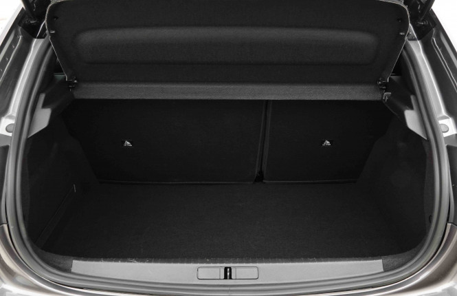 PEUGEOT_PEUGEOT_208_2653183_5.jpg